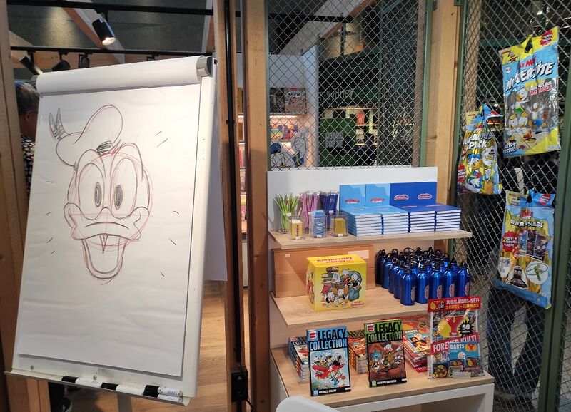 Datei:MMM-Pop-Up-Store 1.jpg